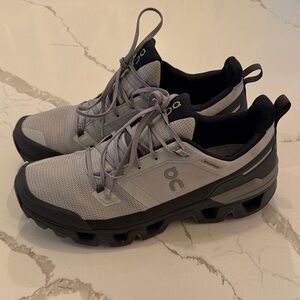 On Men’s Cloudwander Shoes - Size 11